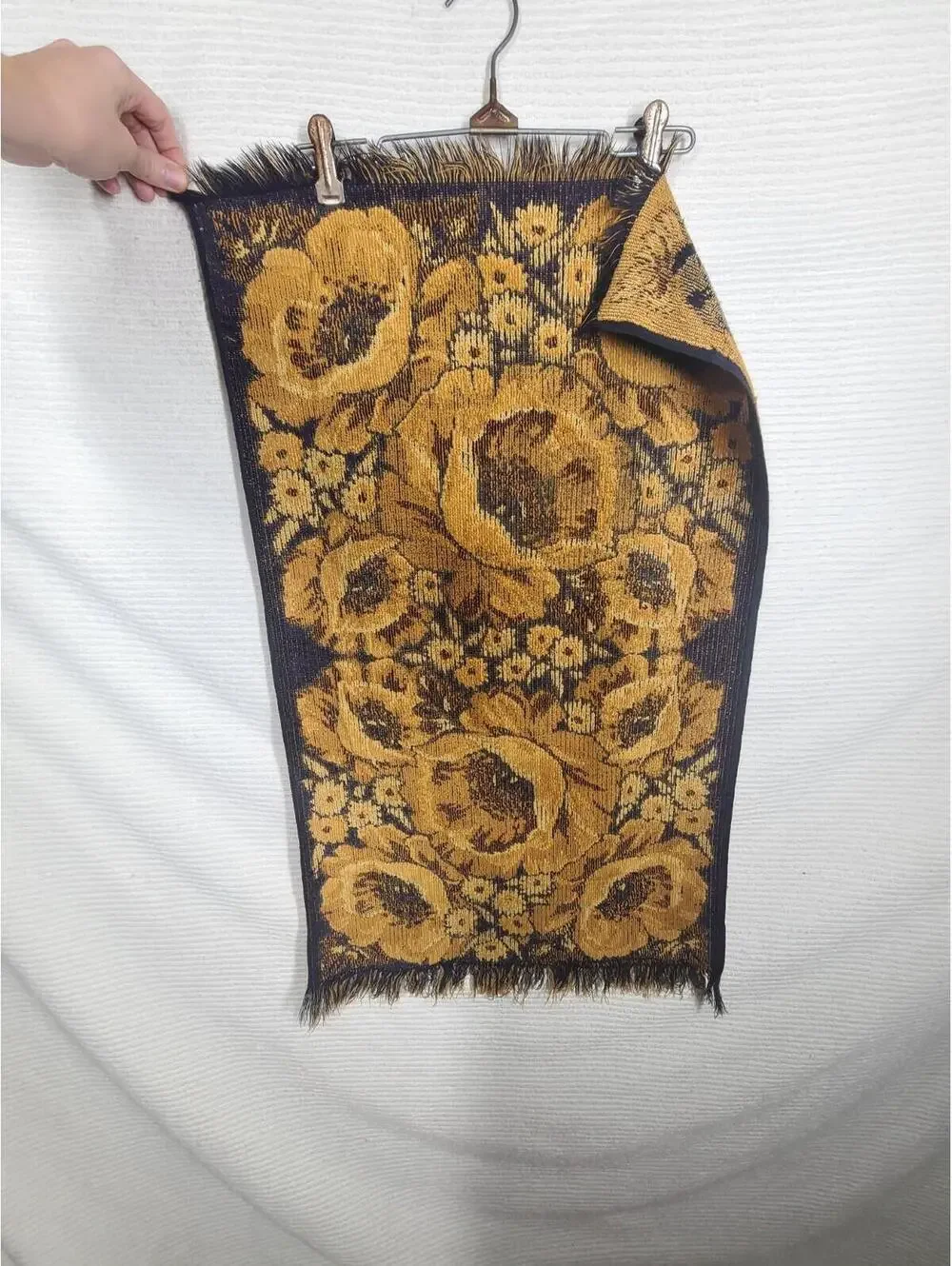 Vtg 70s Fieldcrest Poppies Bath Towel Black Gold 100% Cotton Bathmat Retro Rare